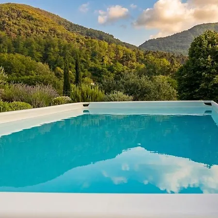 Podere Al Laino Con Piscina